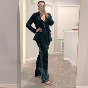 Old navy green velvet suit set. Pants and jacket, size medium